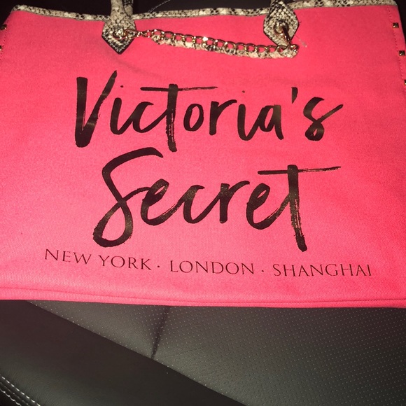 *****SOLD*****Victoria’s Secret tote bag - Picture 3 of 7